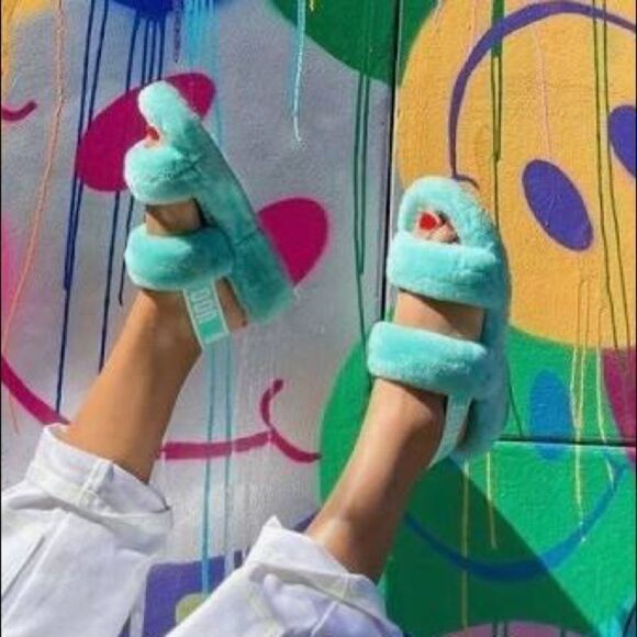 UGG Oh Yeah Shearling Slides! - Picture 1 of 6